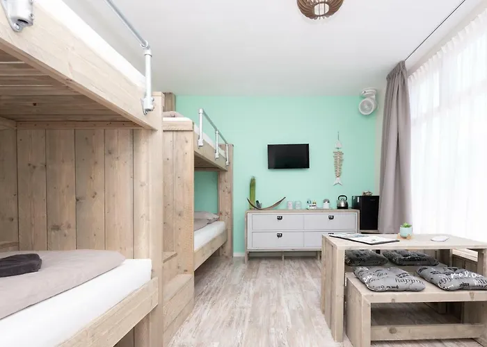 Beach House 9