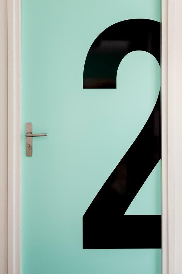 House 9 *