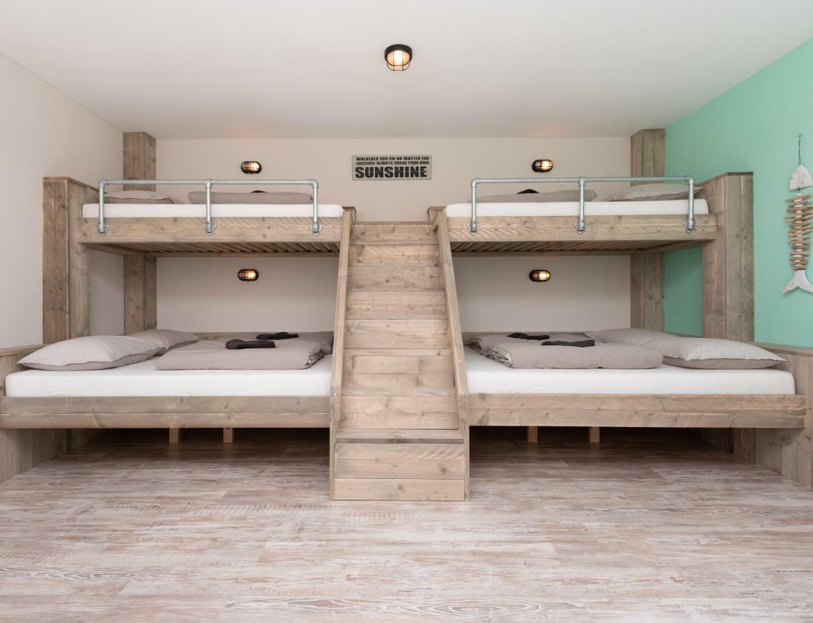 House 9 *